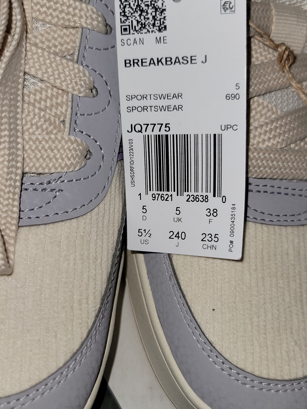 adidas Women's Lavender and Cream Retro Casual Sneakers - Picture 4 of 9